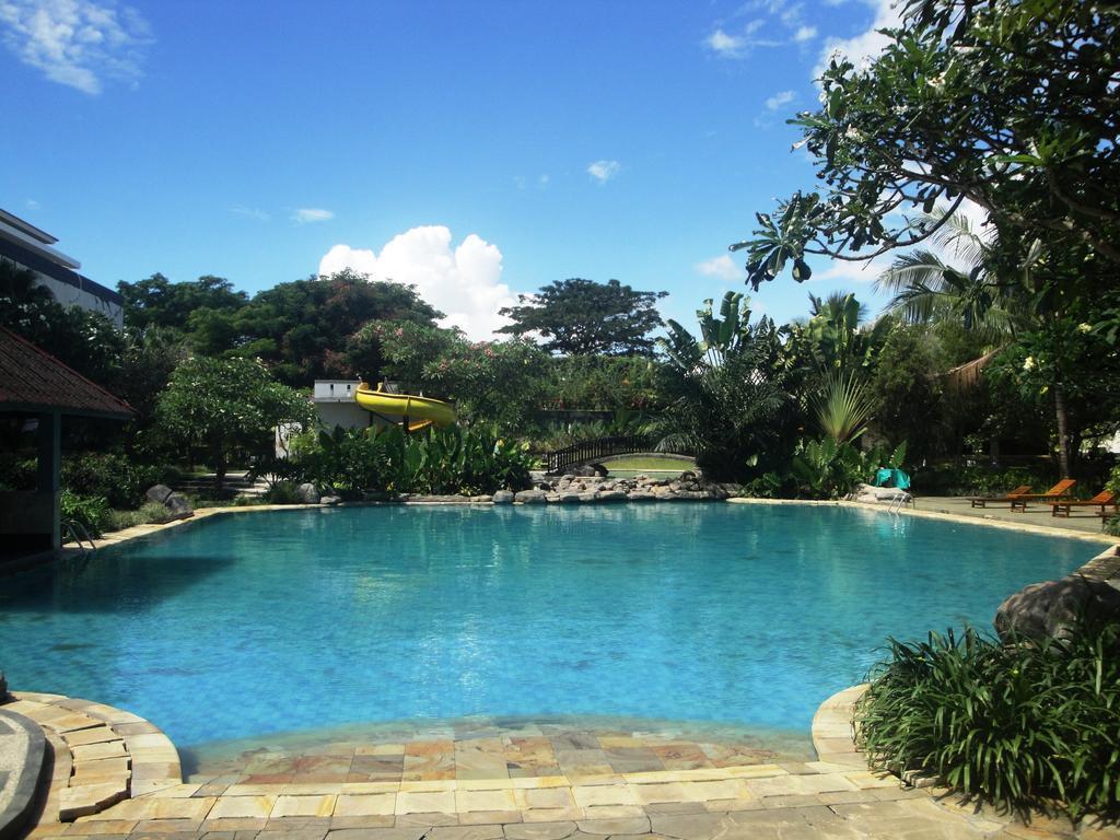 Sutanraja 4* Manado