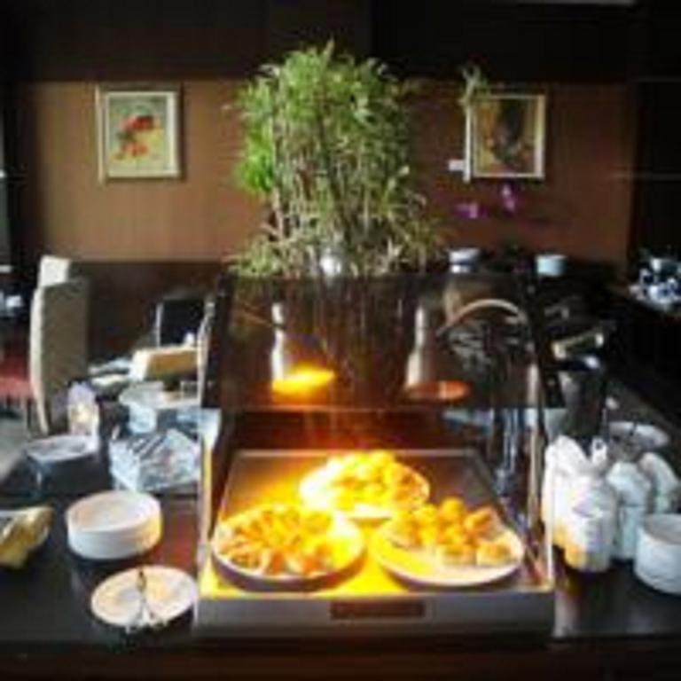 Resor Sutanraja 4*